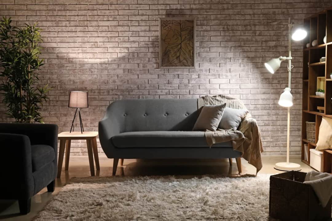 Co na ścianę zamiast farby i tapety? Odkryj kreatywne alternatywy